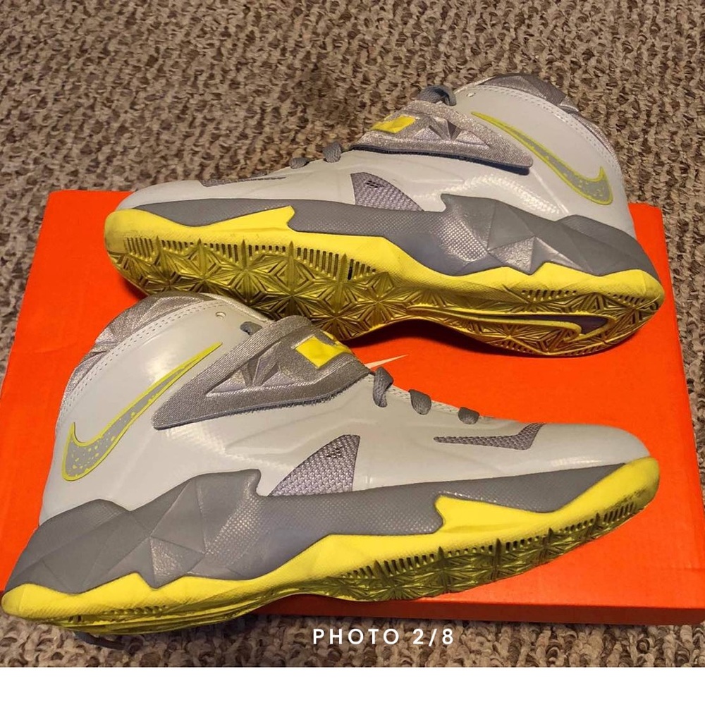 Lebron Zoom Soldier 7